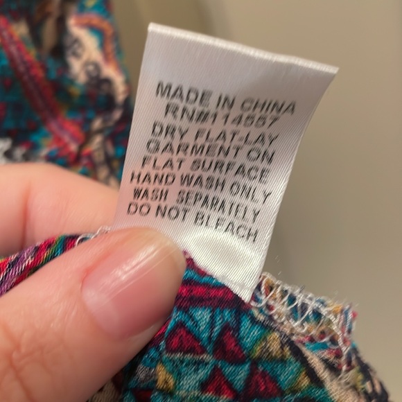 Hooded coverup - Picture 6 of 7